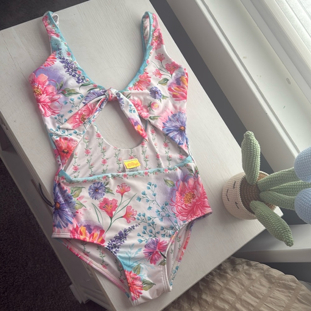 Agua bendita reversible swimsuit